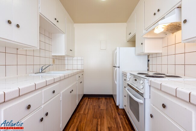 Foto del edificio - 1183 Leigh Ave