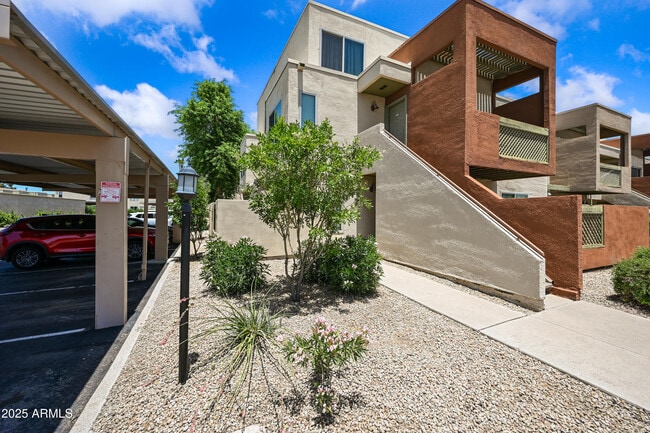 Building Photo - 3500 Hayden Rd