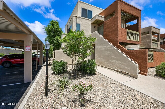 Foto del edificio - 3500 Hayden Rd