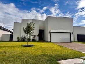 Building Photo - 6004 Alek Dr