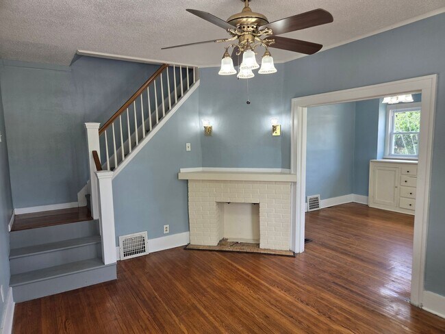 Building Photo - New Listing !!!