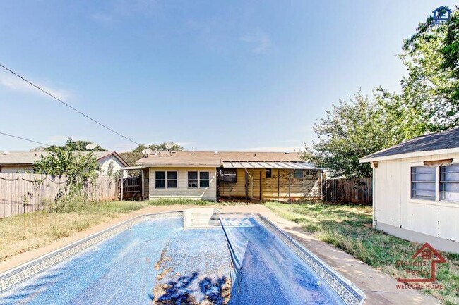 Foto del edificio - 4225 SE Elmhurst Ln