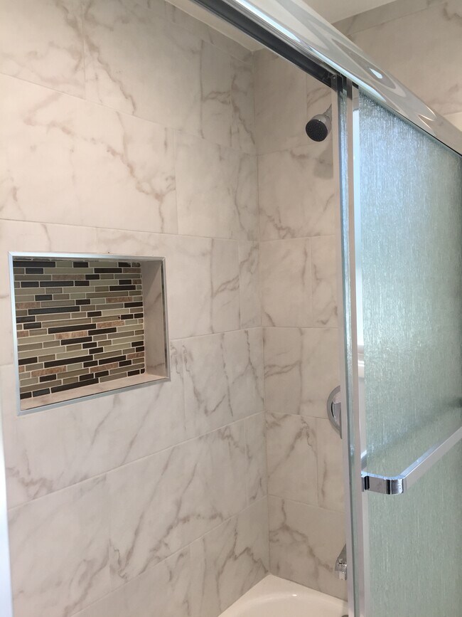 Hallway Shower - 201 Barranca Dr