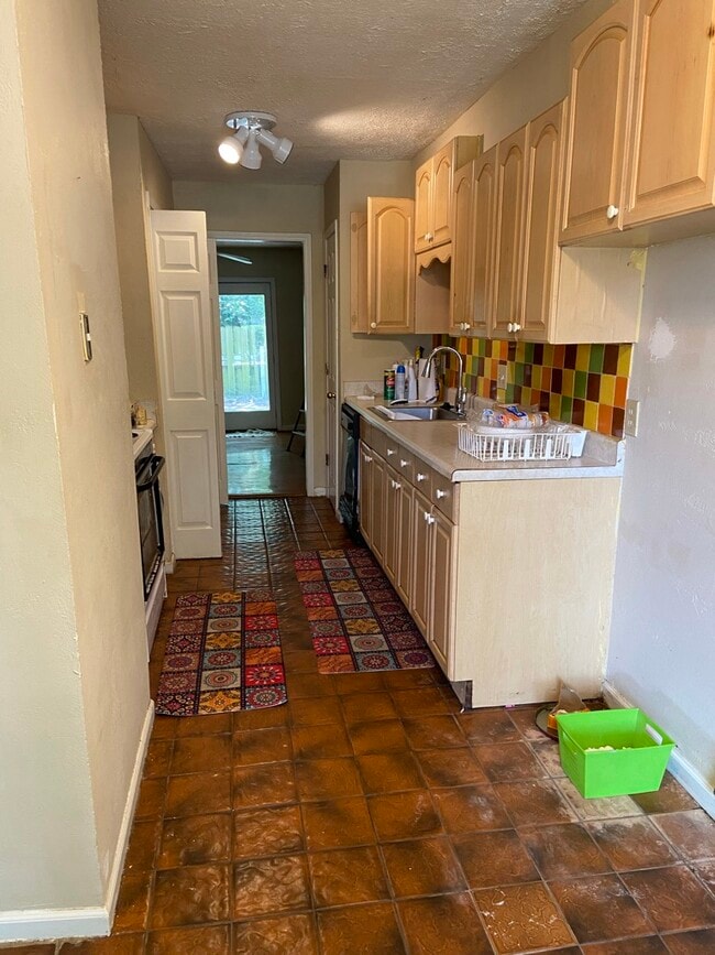 2630 Stoney Creek Rd SE, Marietta, GA 30067 Townhouse for Rent in Marietta, GA