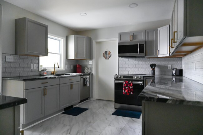 Foto del edificio - 620 Windward Dr