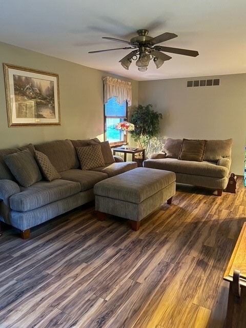 Building Photo - 56 Tree Brook Dr