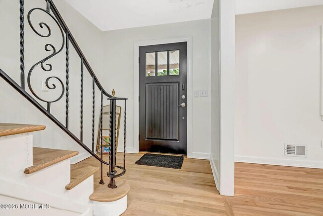 Foto del edificio - 240 Alpern Ave