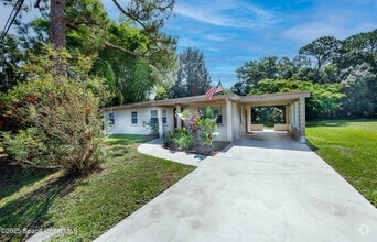 Building Photo - 248 Laurel Oak St