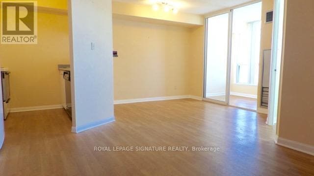 Building Photo - 24 Wellesley St W