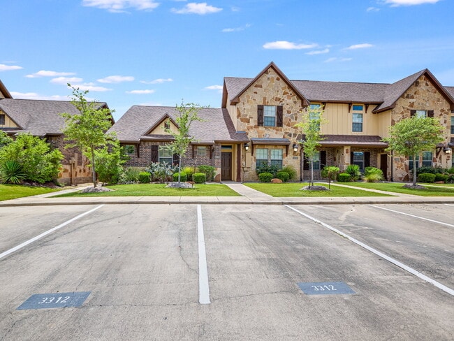 Building Photo - 3312 Airborne Ave