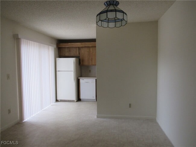 Building Photo - 5580 Malt Dr