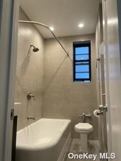 Foto del edificio - 1053 E 13th St