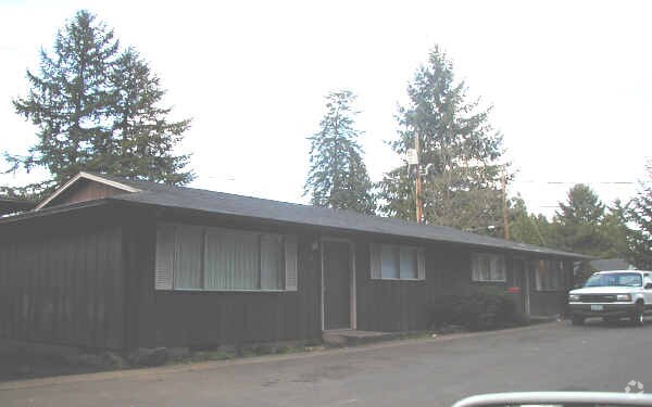 Building Photo - Bryant Court Apartments
