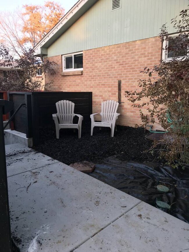 PATIO AREA - 7850 Grove St