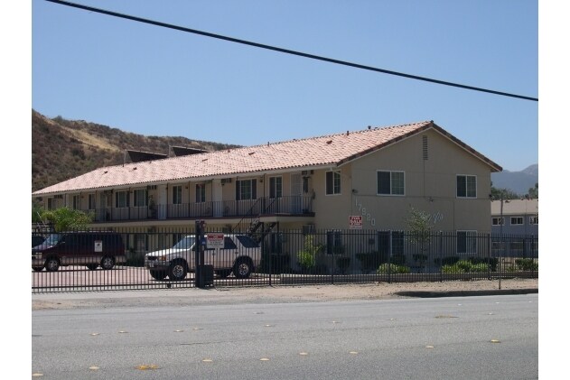 Foto del edificio - 17920 Sierra Hwy