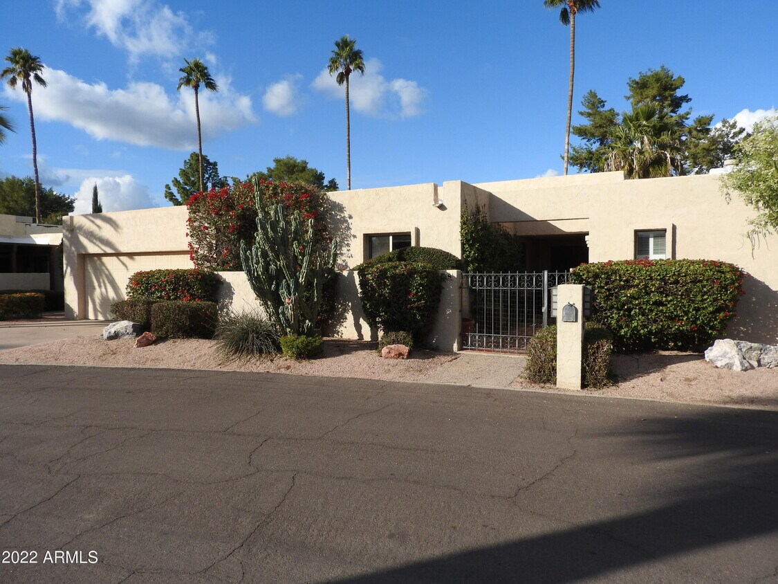 6333 N Scottsdale Rd, Scottsdale, AZ 85250 House Rental in Scottsdale