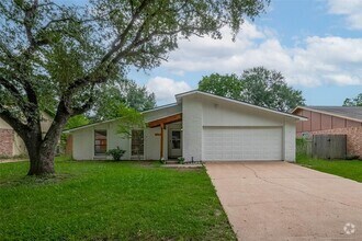 Building Photo - 3835 Cypressdale Dr