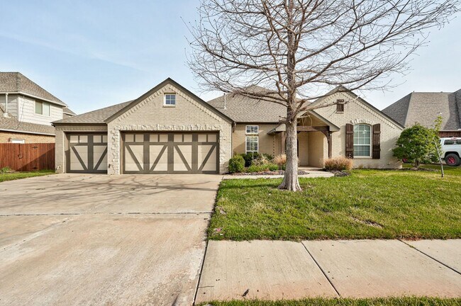 Foto del edificio - Gorgeous 4 bed, 3 bath Home in Edmond!