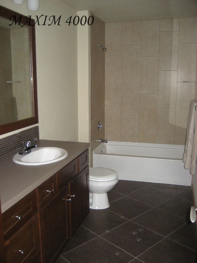 Building Photo - 2535 Knollwood Dr 2202 - 2 BR - Rya Suites
