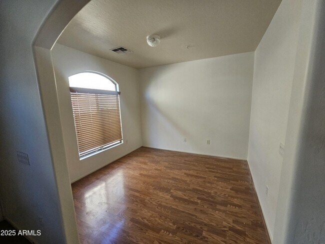 Building Photo - 2024 S Baldwin