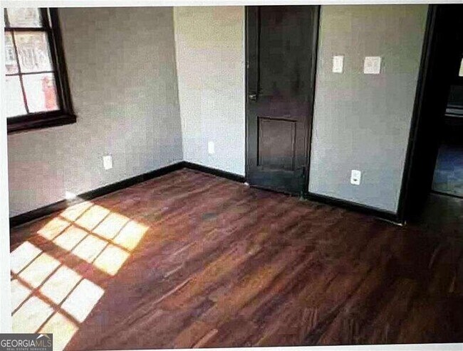 Foto del edificio - 3337 Matheson Dr