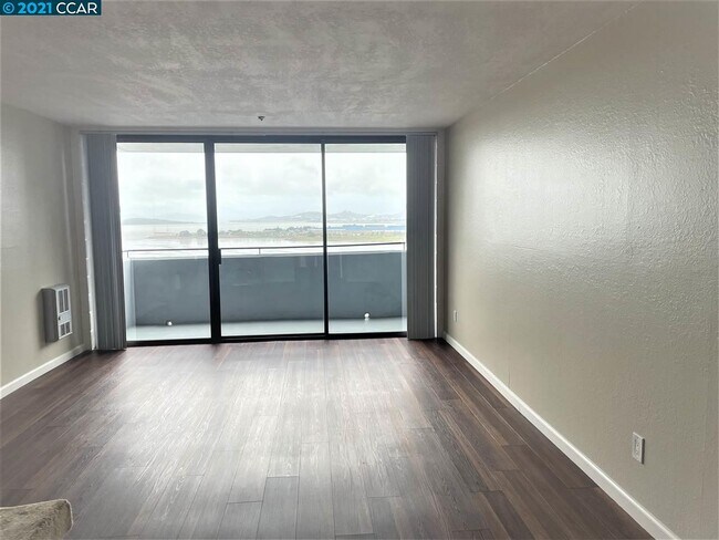 Foto del edificio - 555 Pierce St