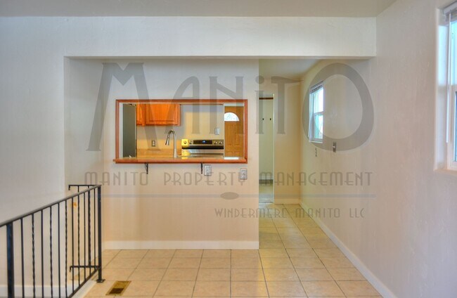 Foto del edificio - 1654 E Decatur Ave