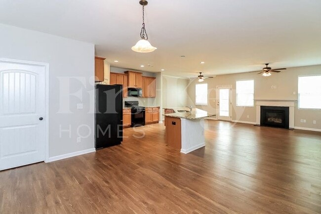 Building Photo - 405 Trail Finders Way