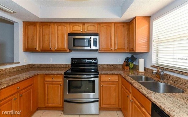 Building Photo - 966 La Costa Cir