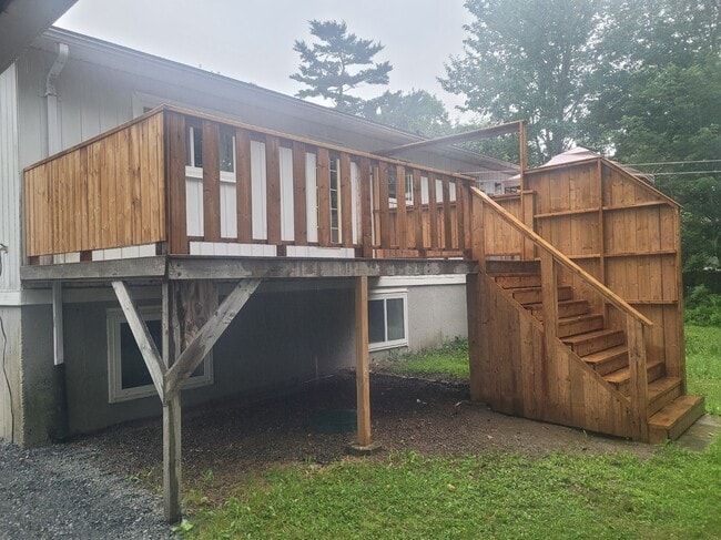 Building Photo - 56 Old Oakes Dr