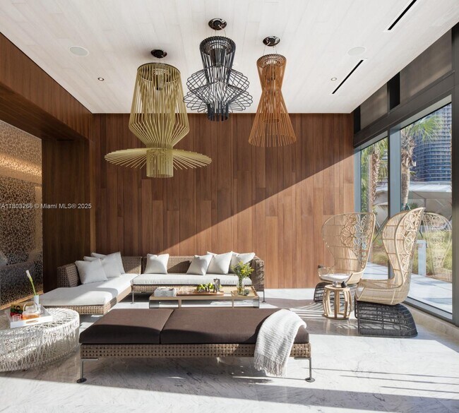 Foto del edificio - 88 SW 7th St