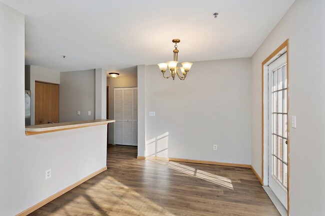 Building Photo - 222 Bertram Dr
