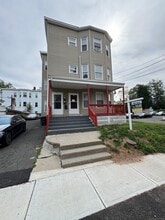 Building Photo - 100 Amity St