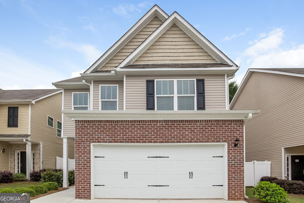 Foto principal - 526 Hill Crest Cir