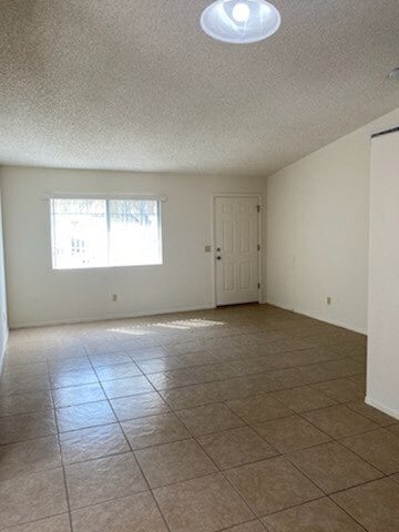 Building Photo - FOR RENT