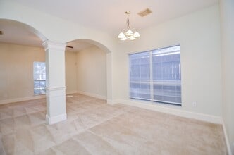 Building Photo - 21210 Woodland Green Dr