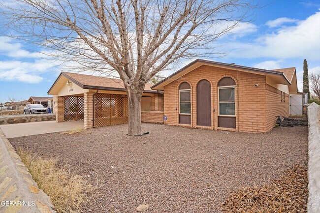 Building Photo - 5660 Longview Dr