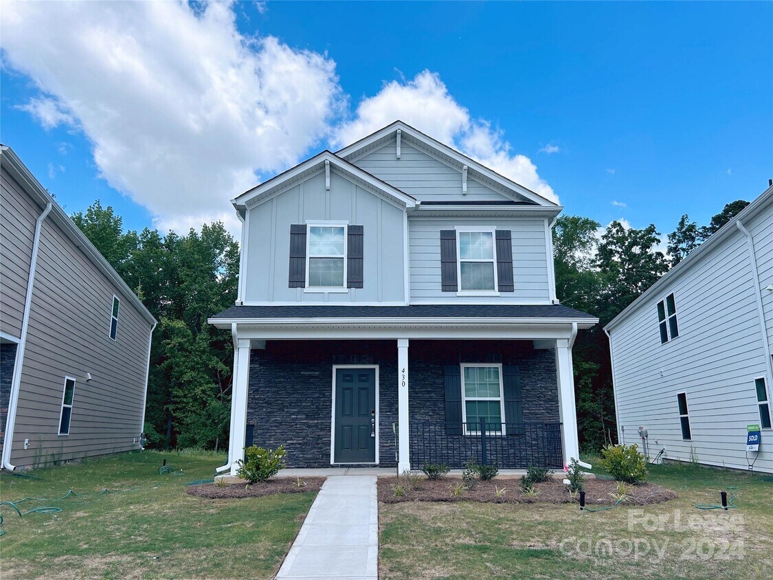 Primary Photo - 430 Cedar Knoll Cir