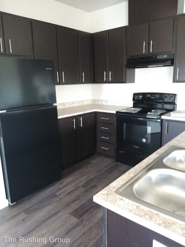 Foto principal - 1550-1560 23rd St SE