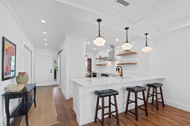 Building Photo - 2835 Polo Island Dr