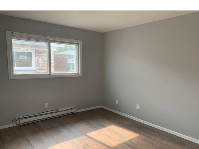 bedroom 2 - 306 Wentworth Dr