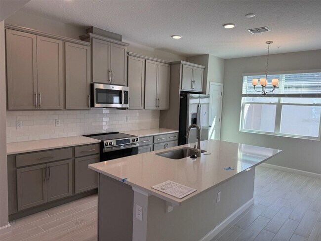 Foto del edificio - 619 Pothos St