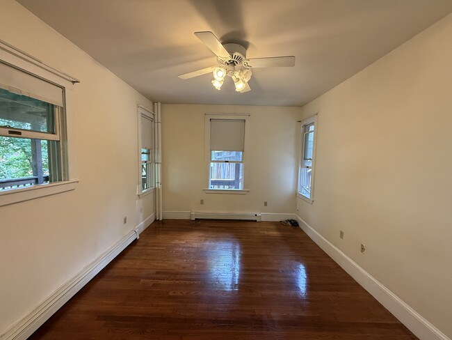 Bedroom - 39 Newtonville Ave