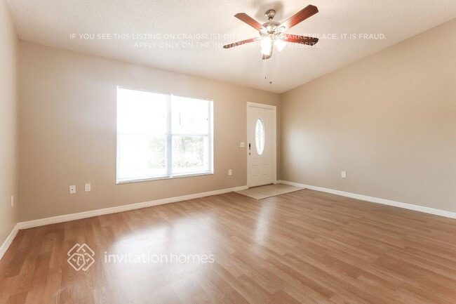 Foto del edificio - 3834 S Chamberlain Blvd