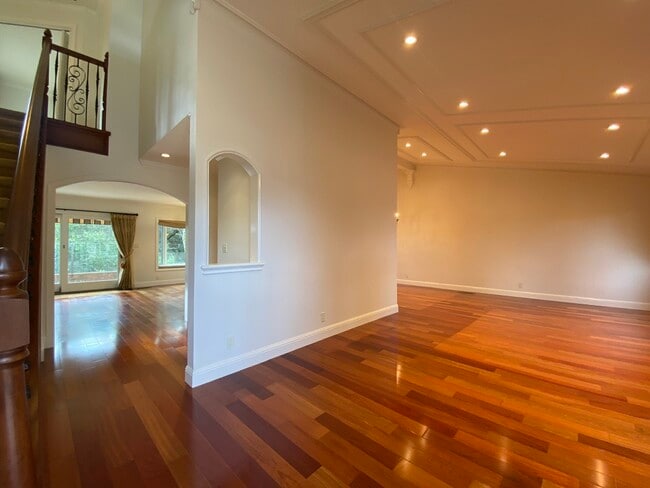 Foto del edificio - 1545 De Anza Blvd