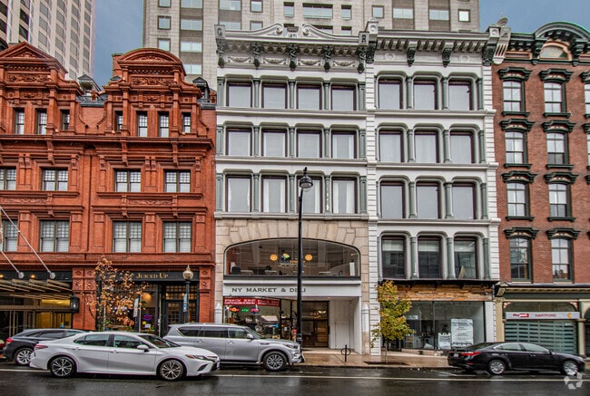 Building Photo - The Cast Iron Building