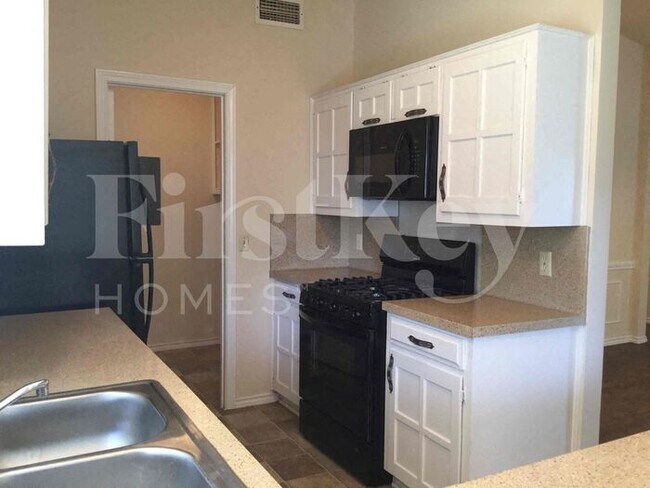 Building Photo - 2110 Richbrook Drive