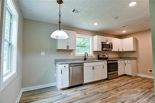 Building Photo - 148 Alfred Ln
