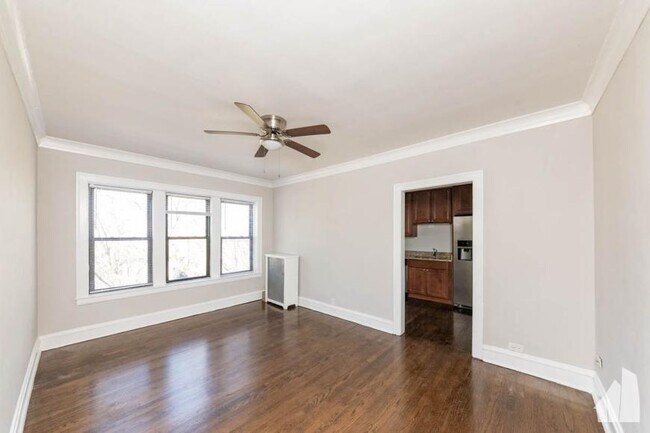 Foto del edificio - 2 bedroom in Chicago IL 60640