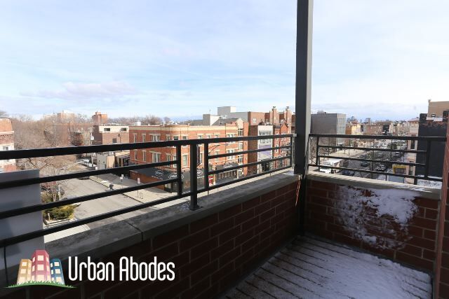 Building Photo - 1150 N Hoyne Ave